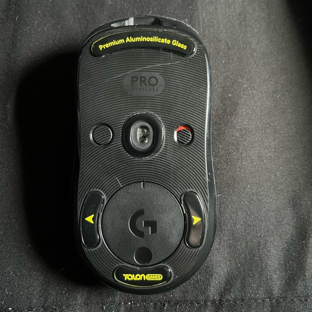 Logitech G-Pro Mouse - Picture 2 of 3